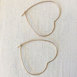 New lightweight hoop hearts earrings gold tone